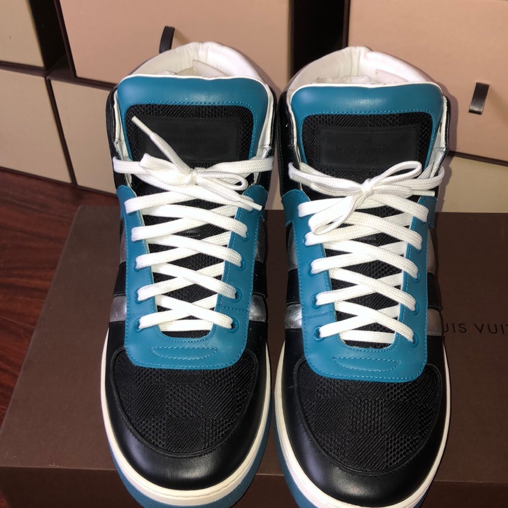 Men’s LV sneakers
